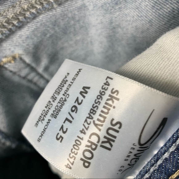 Silver Suki Skinny Distressed Crop Jeans - Picture 8 of 8